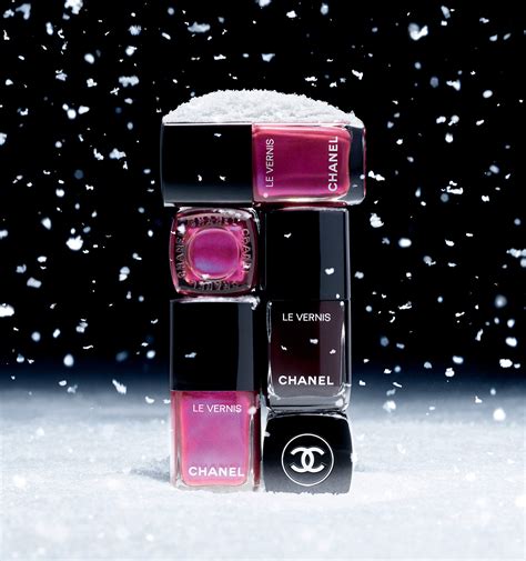 lacas de uñas de chanel|Pintauñas CHANEL: toda la colección de Pintauñas .